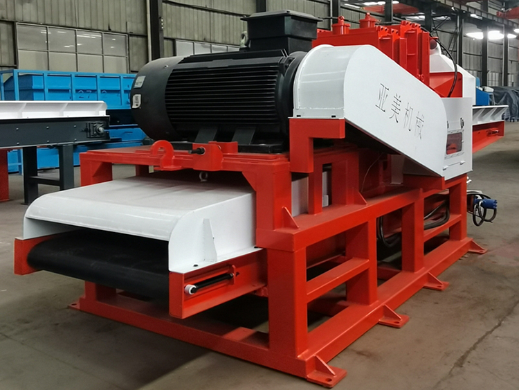 新型木材粉碎機(jī)